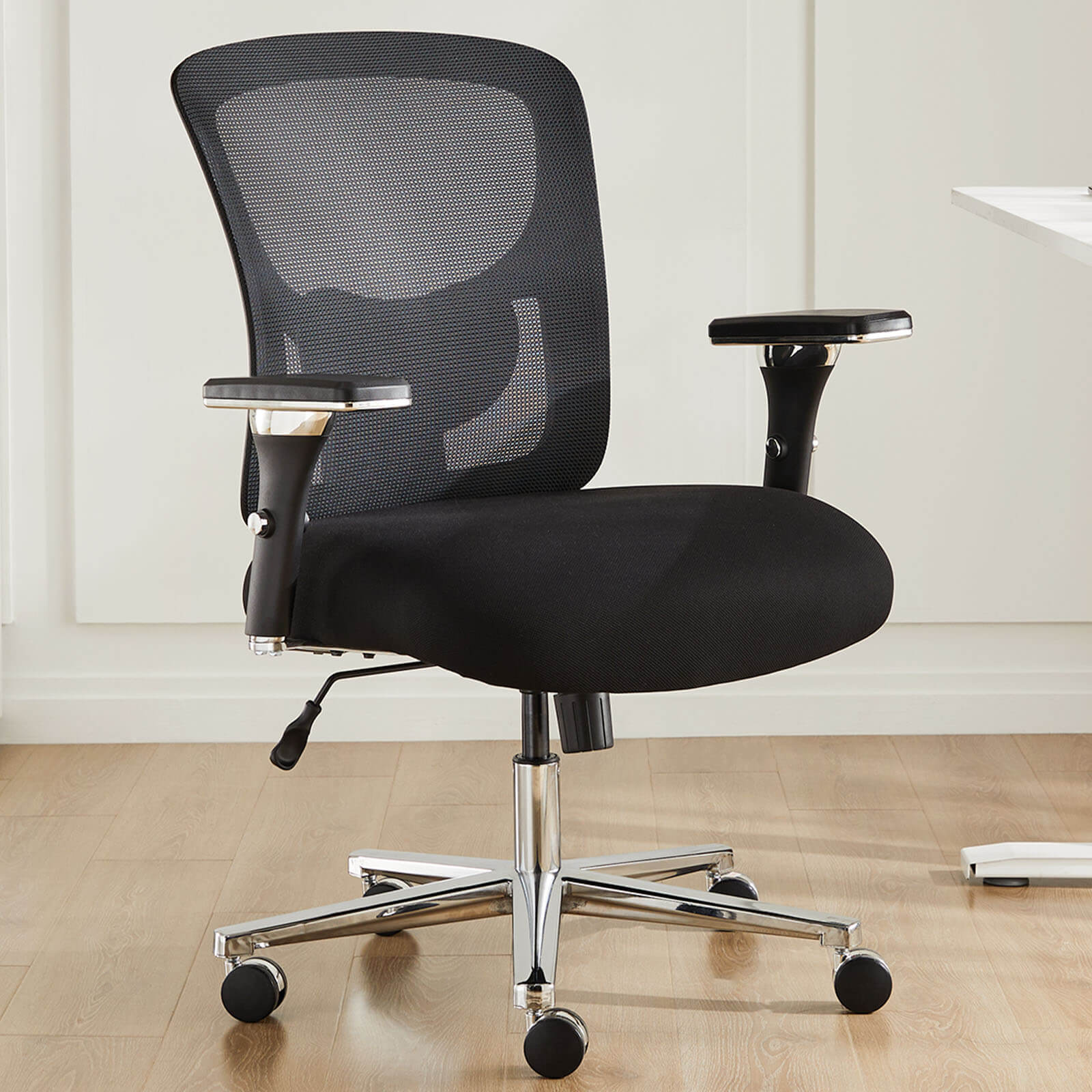 Heavy Duty Ergonomic Office Chair, Adjustable Lumbar Support, Oversized Cushion, 500lb Capacity