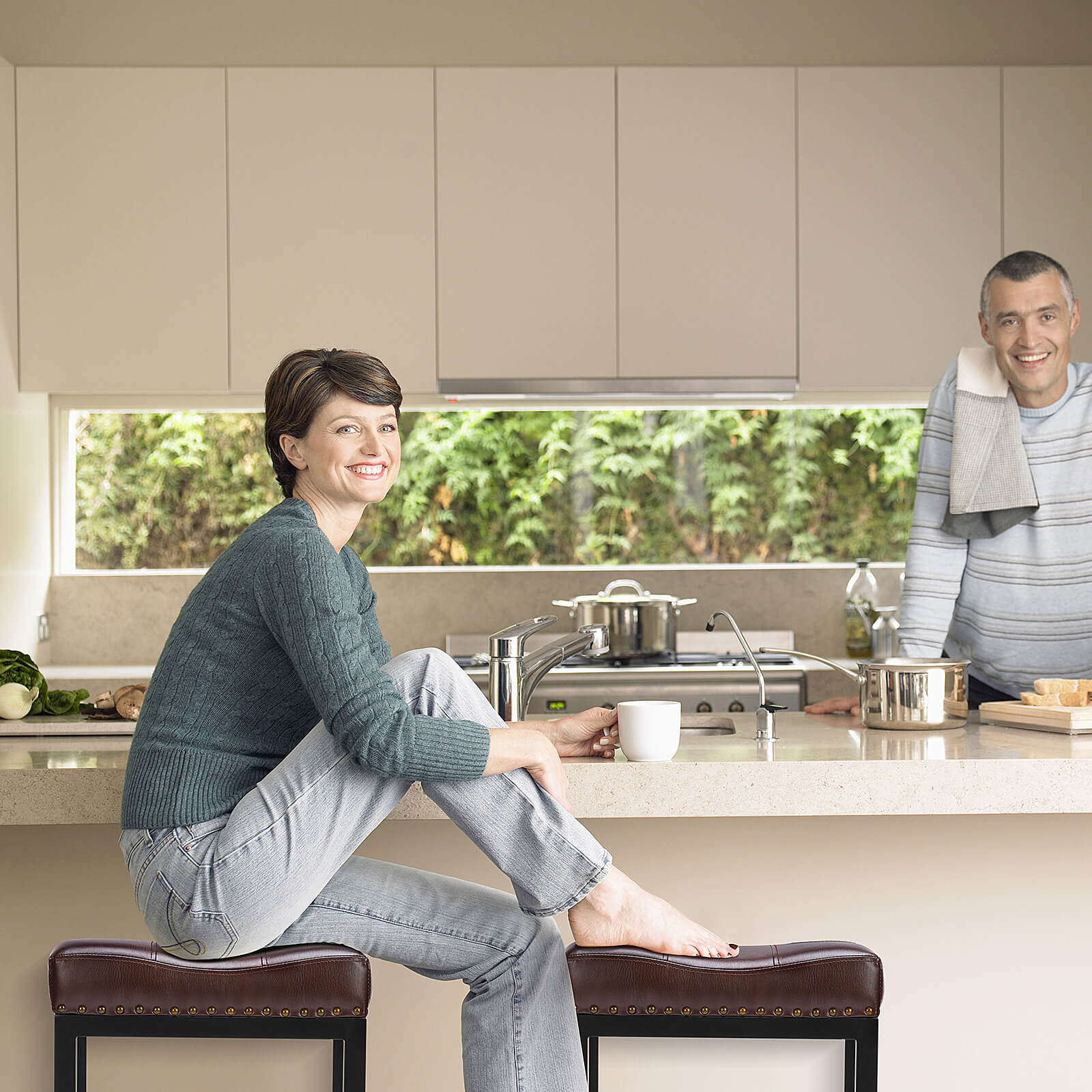Ergonomic Saddle Bar Stool, Soft Cushion, Durable for Home Dining